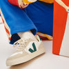 VEJA Small V-10 Laces - Brittany Almond