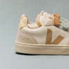VEJA x BONPOINT Small V-90 - Pure Almond Natural